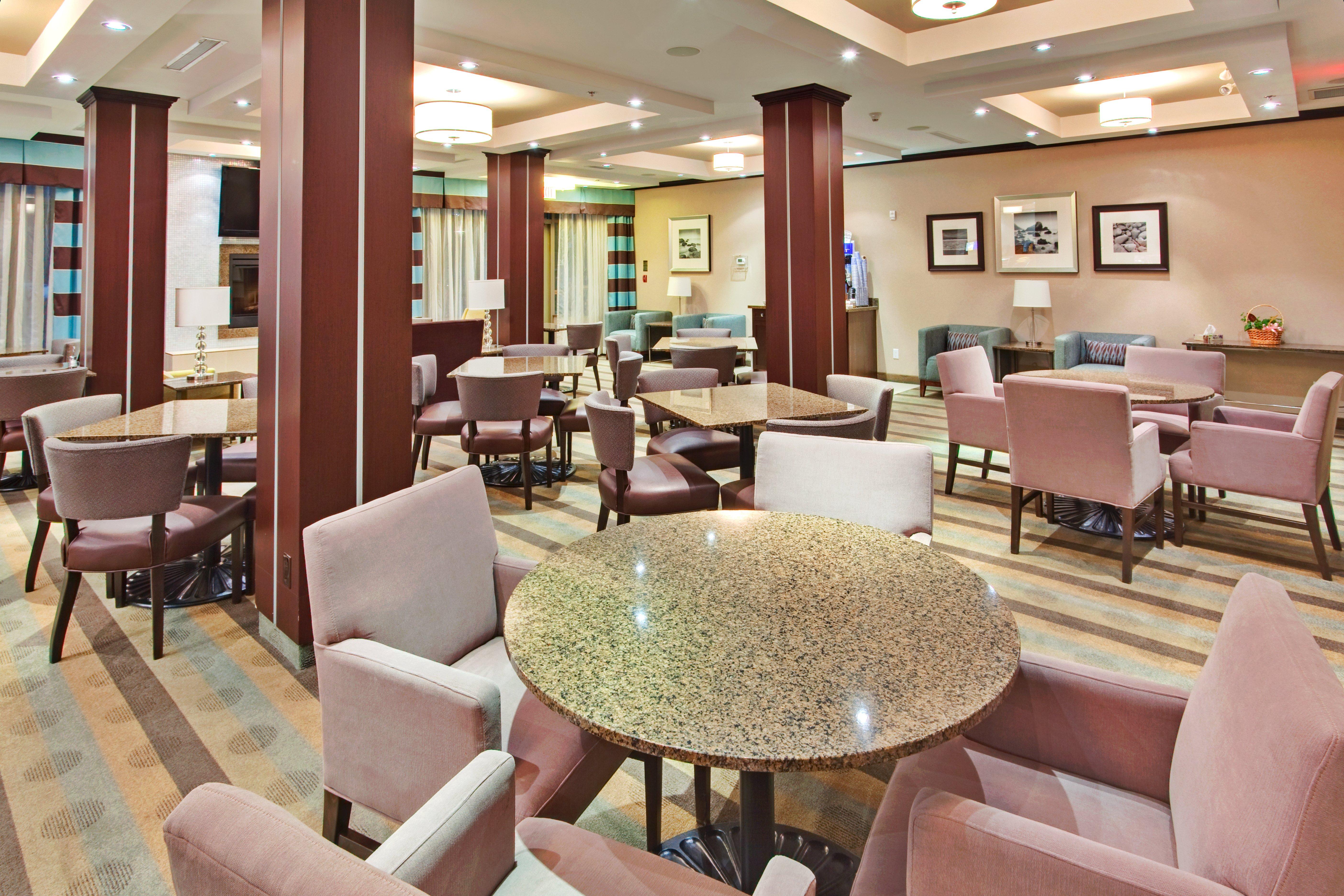 Holiday Inn Express Kingston Central By Ihg Buitenkant foto