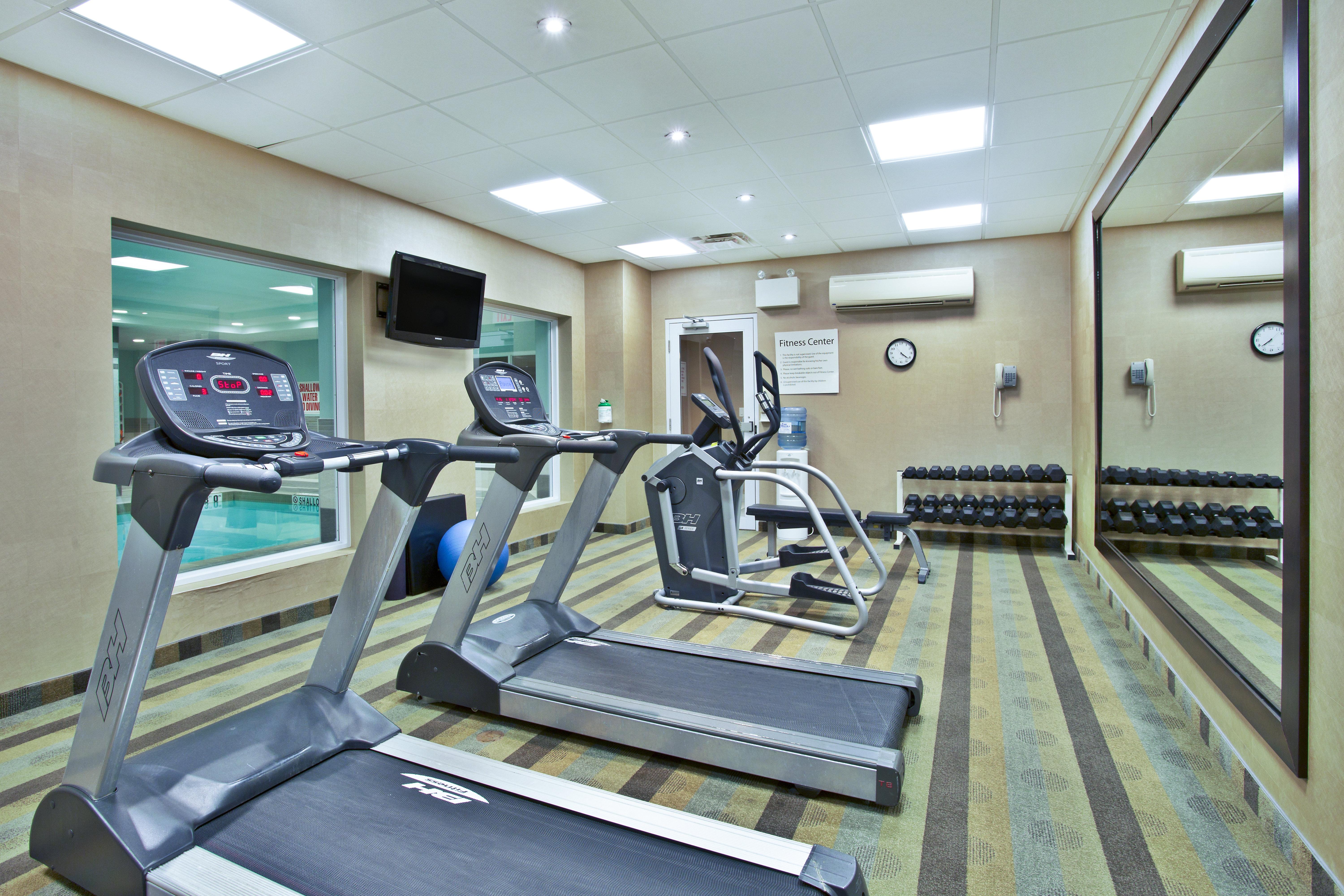Holiday Inn Express Kingston Central By Ihg Buitenkant foto
