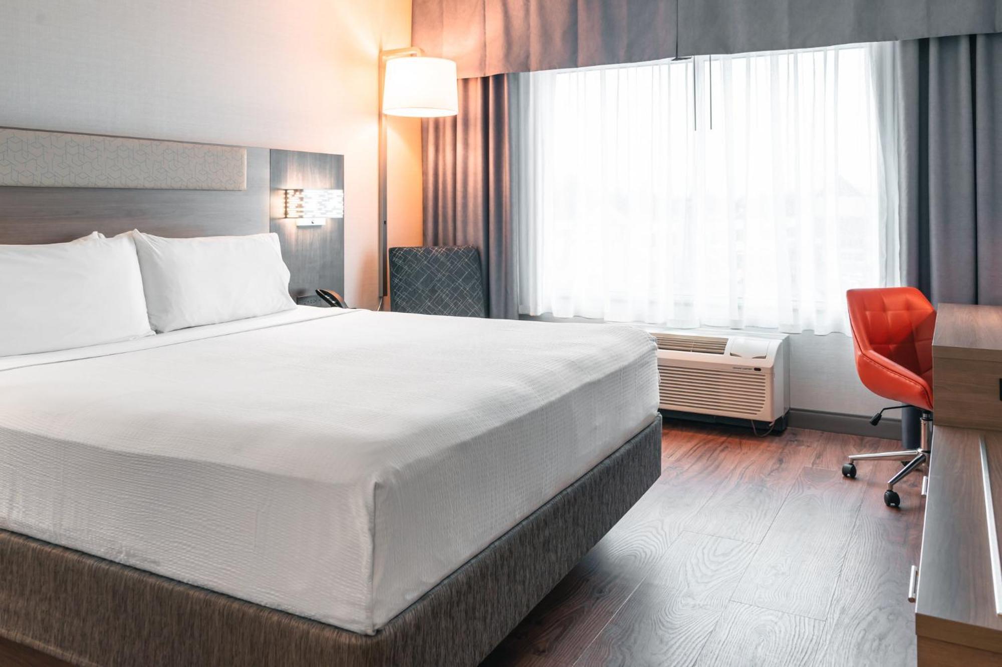 Holiday Inn Express Kingston Central By Ihg Buitenkant foto